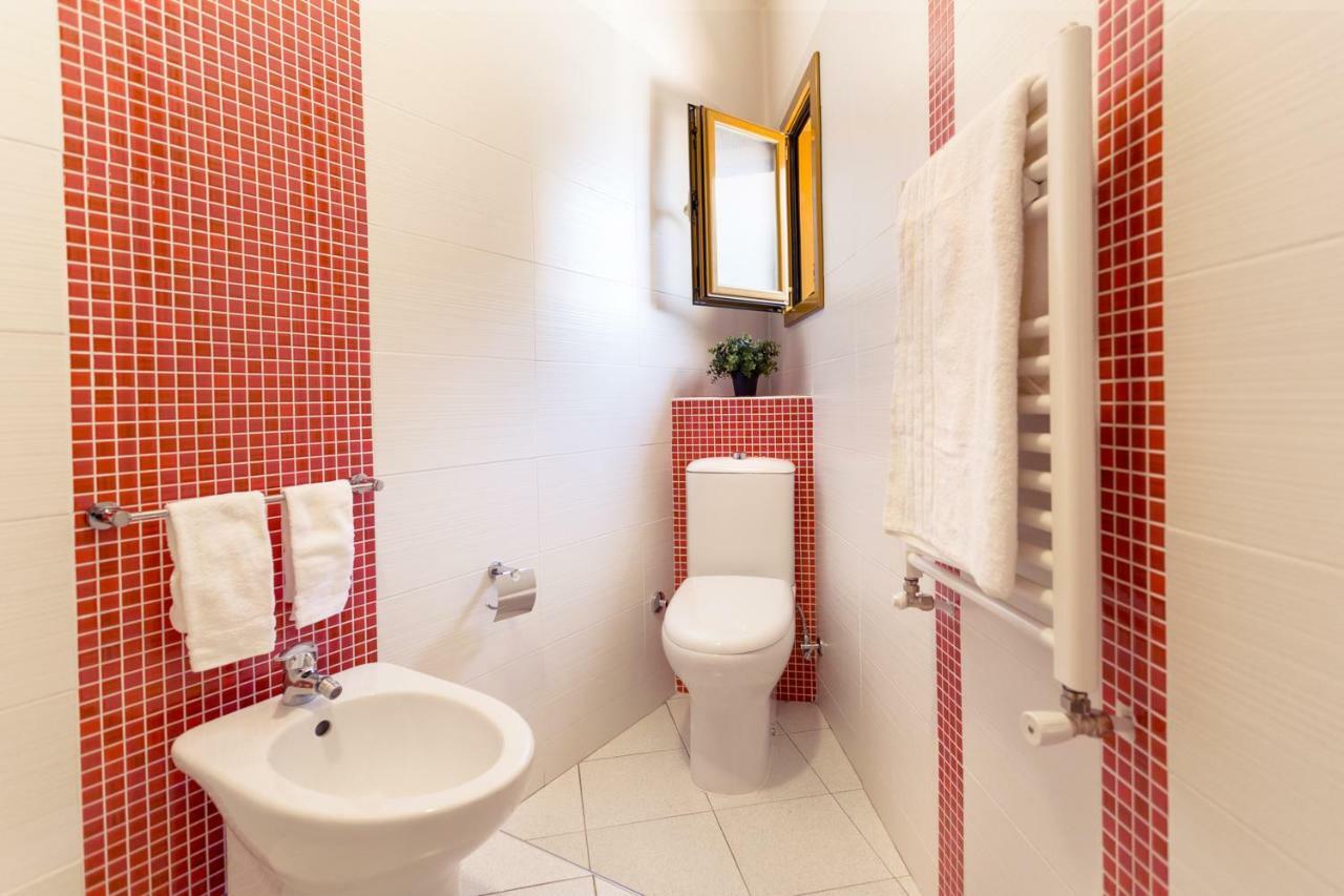 Rocca Degli Etnei Bed & Breakfast Патерно Екстериор снимка